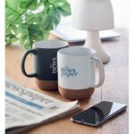 MATT - Matt keramisk mugg med kork - Bild 6